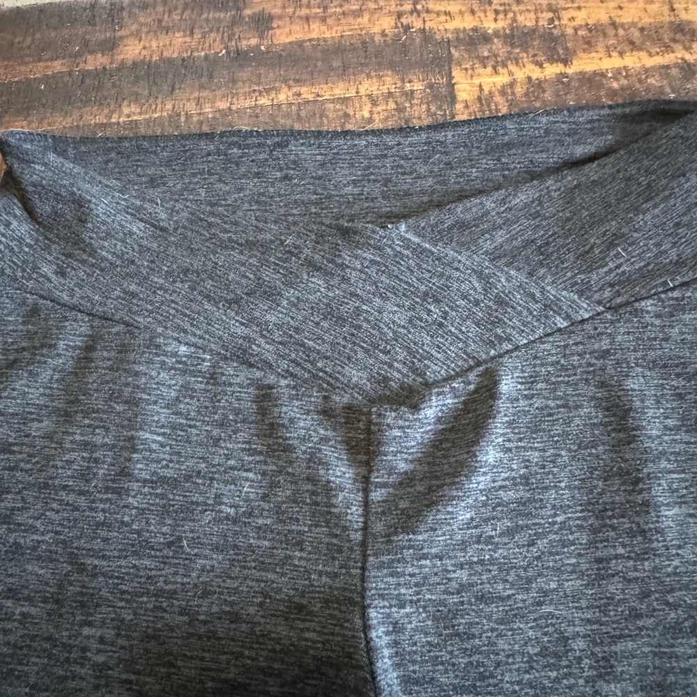 Celestial bodiez capri leggings - Picture 3 of 5